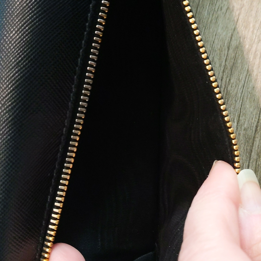 Prada wallet - Picture 10 of 16
